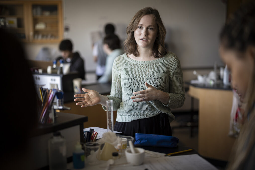 Dr. Summer Morrill teaching biology students